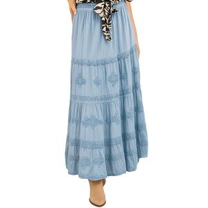 104. NWT WOMENS KYLA SEO L DETAIL SKIRT